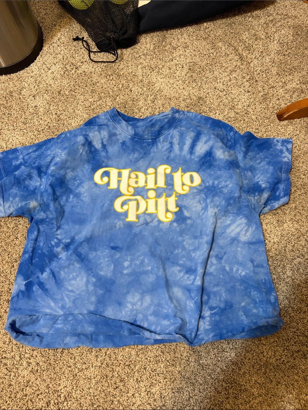 University of Pittsburgh cropped t shirt